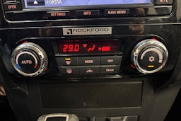 ruskea (beige) Mitsubishi Pajero 2015 kuva 21.