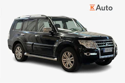 musta Mitsubishi Pajero 2015 kuva 1.
