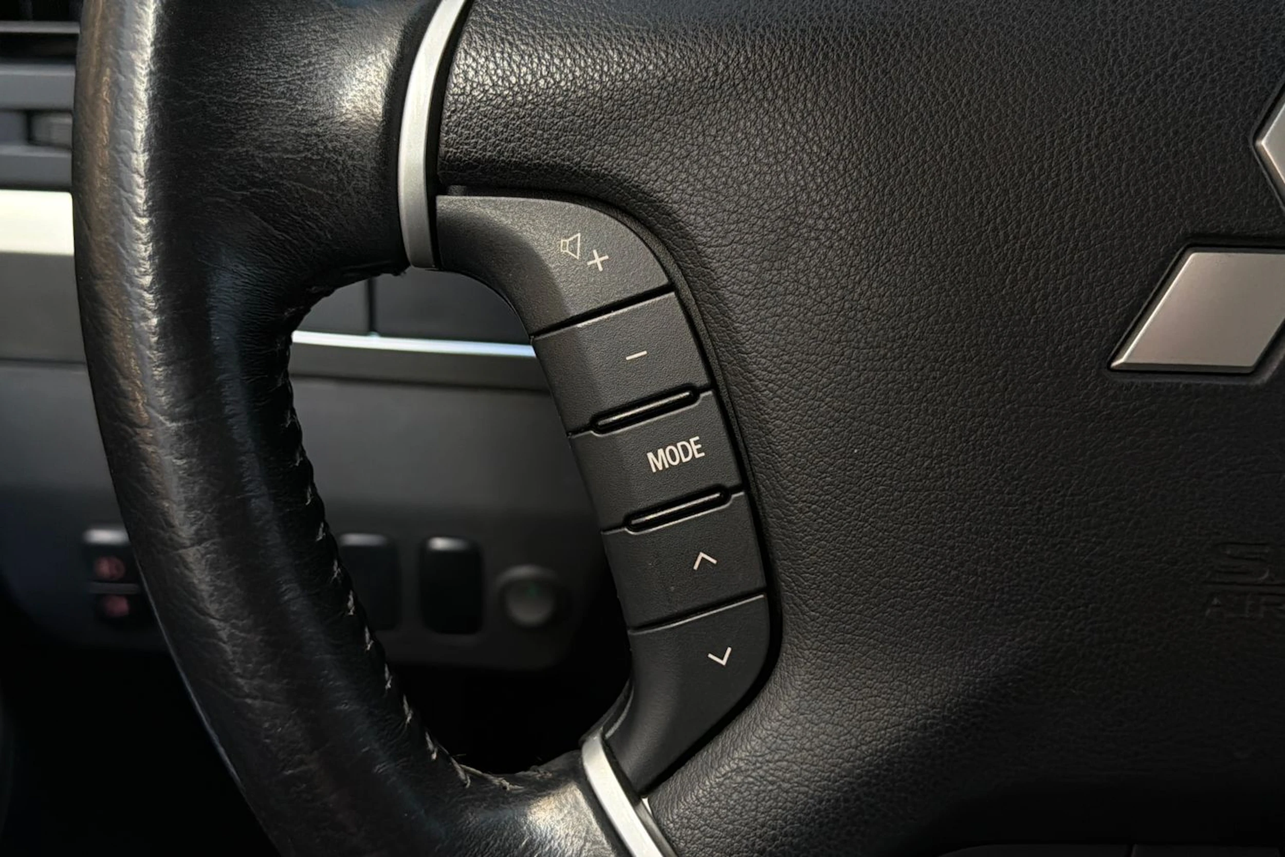 met. harmaa Mitsubishi Pajero 2015 kuva 14.