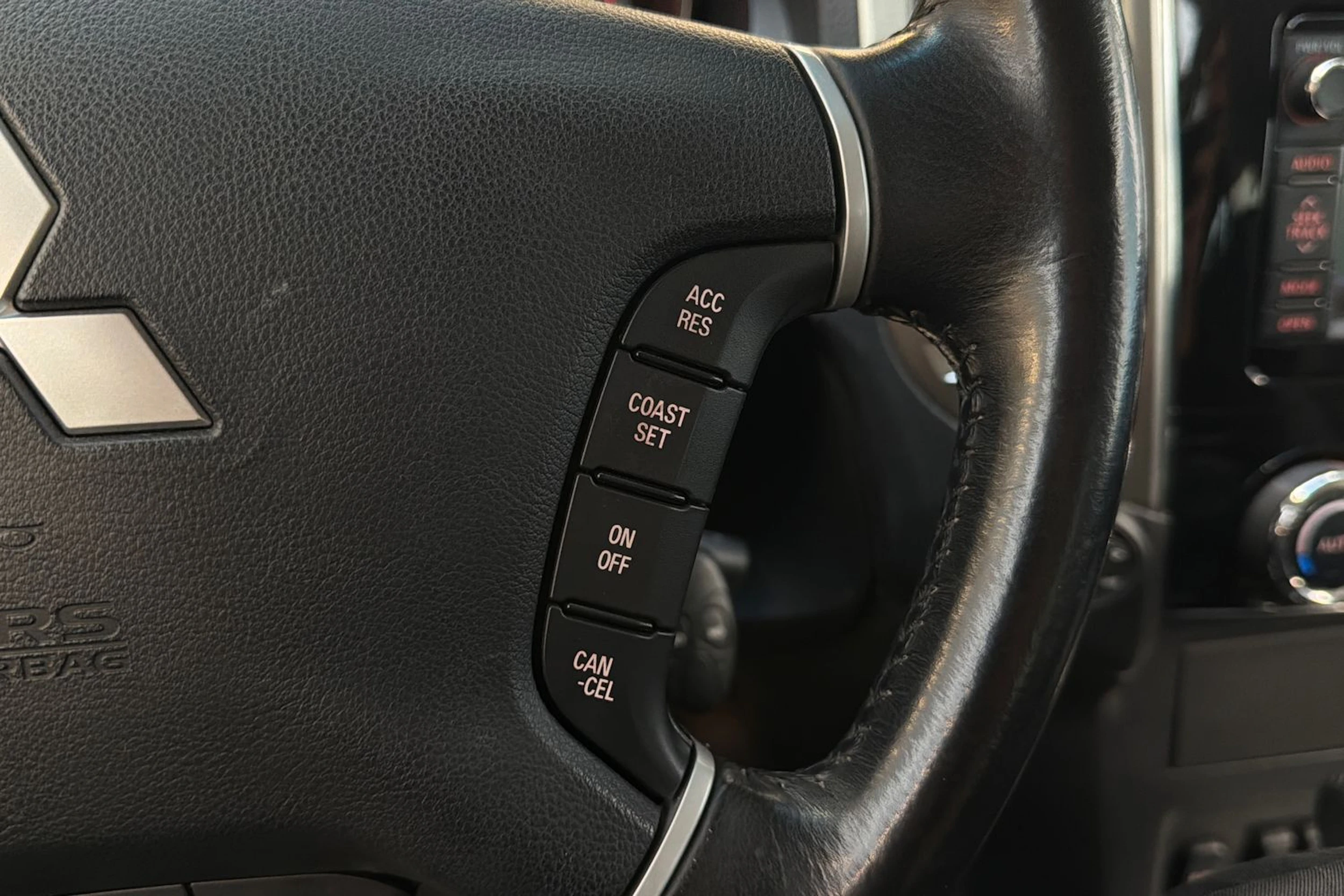 met. harmaa Mitsubishi Pajero 2015 kuva 15.