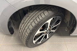 harmaa Mitsubishi Space Star 2020 kuva 13.