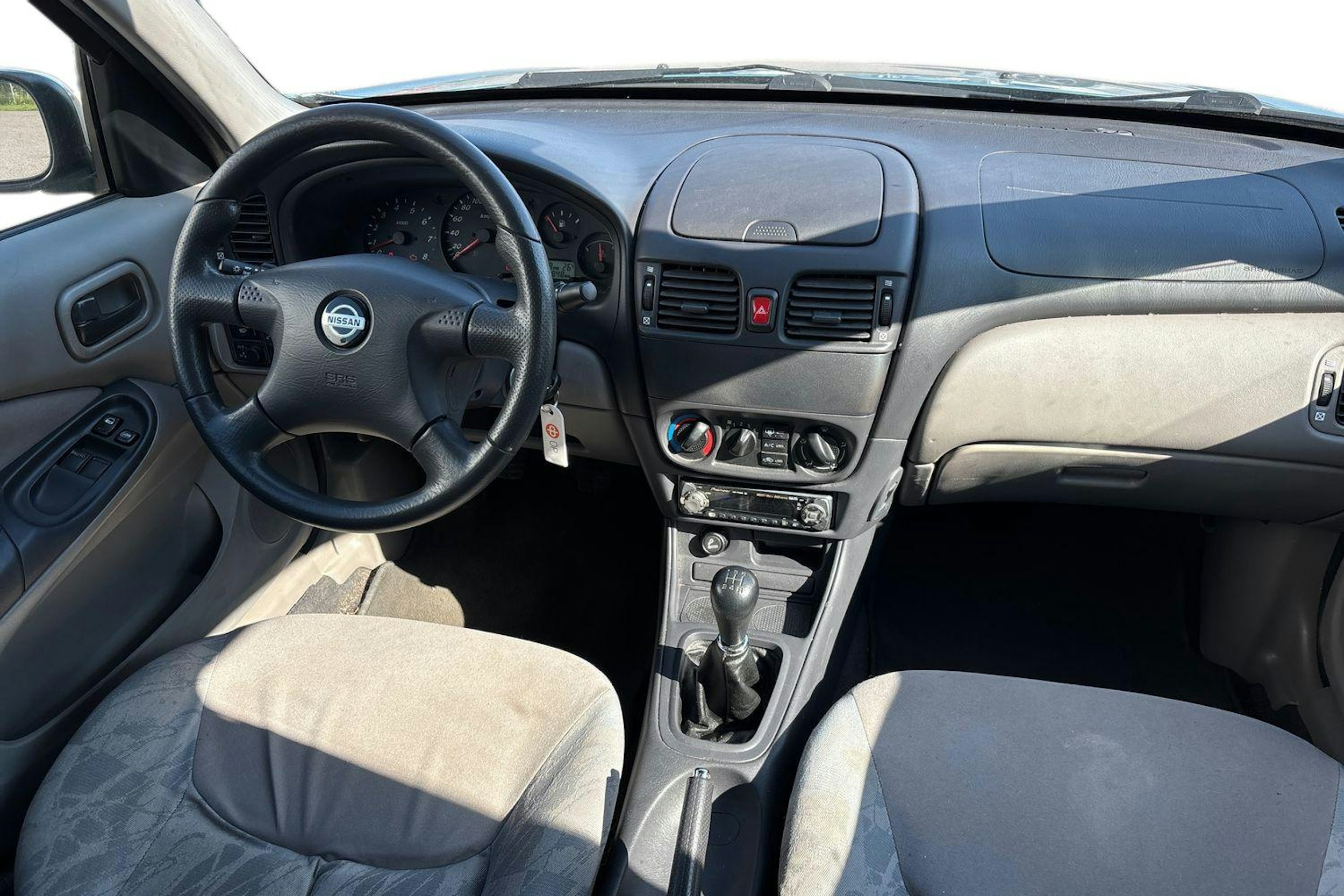 Vihreä Nissan ALMERA 2000 kuva 9.