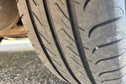 Vihreä Nissan ALMERA 2000 kuva 13.