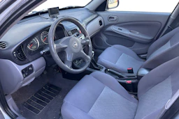 Hopea Nissan ALMERA 2003 kuva 6.