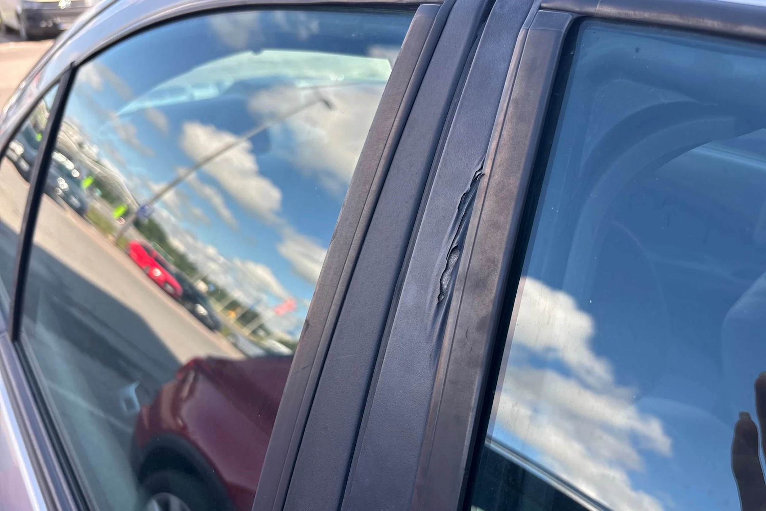Hopea Nissan ALMERA 2003 kuva 18.
