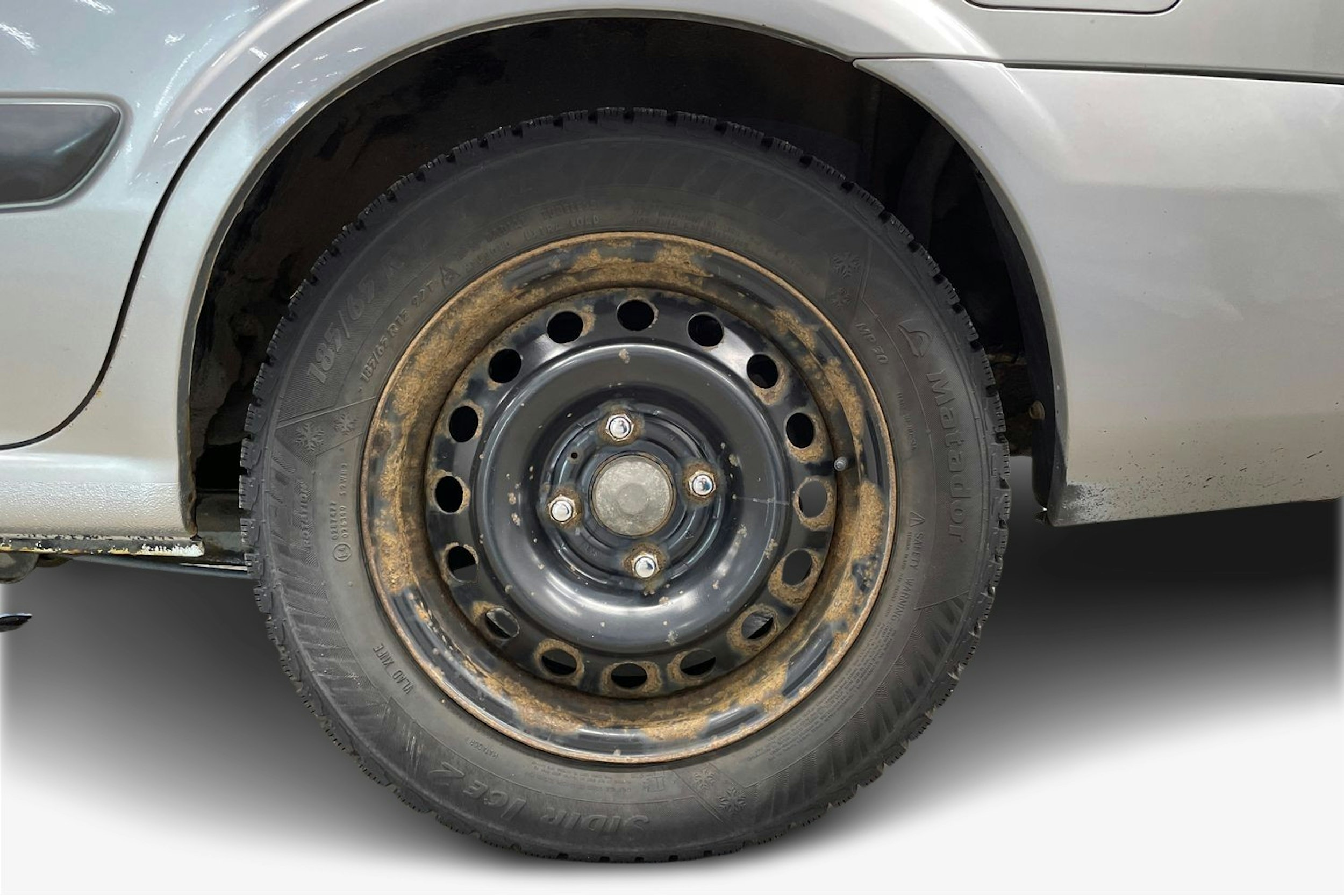 hopea Nissan Almera 2004 kuva 9.