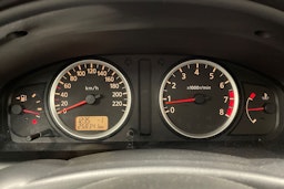 hopea Nissan Almera 2004 kuva 12.