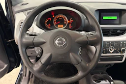 sininen Nissan Almera 2004 kuva 16.