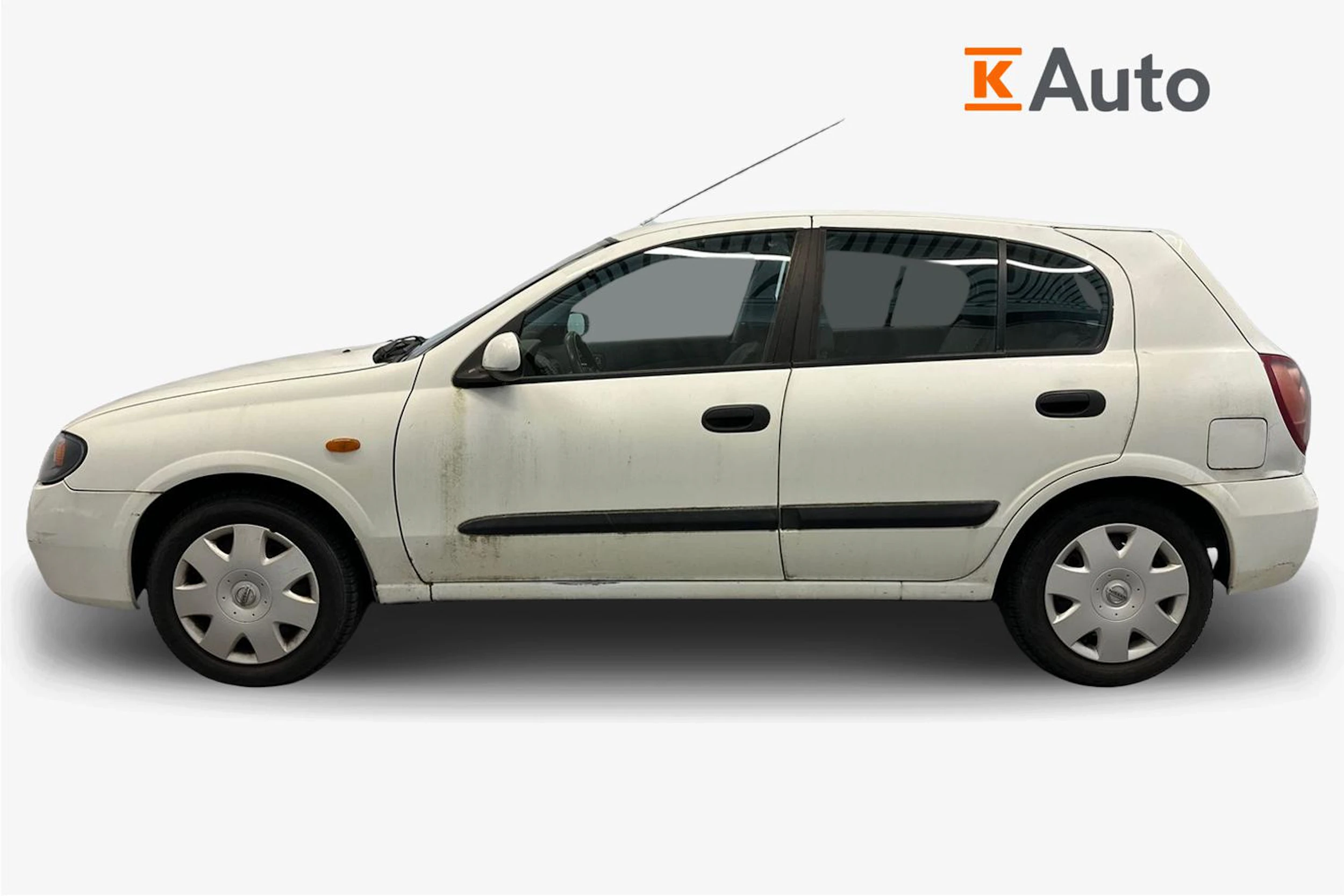 Valkoinen Nissan ALMERA 2004 kuva 4.