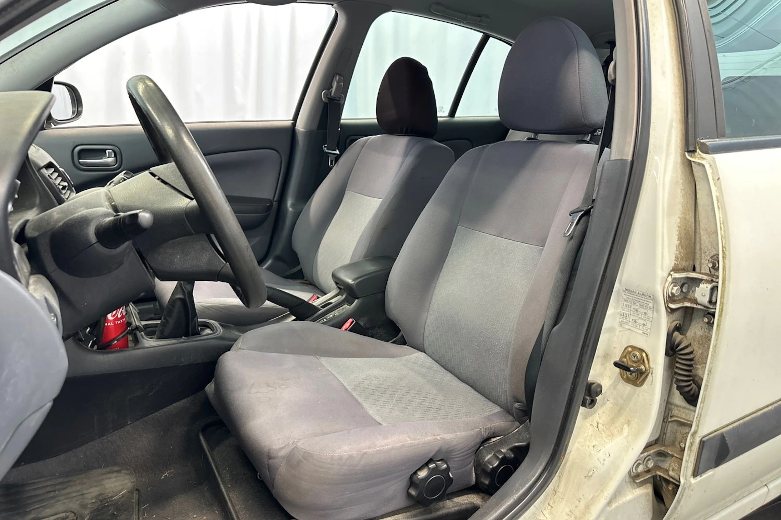 Valkoinen Nissan ALMERA 2004 kuva 10.