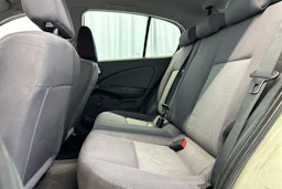 Valkoinen Nissan ALMERA 2004 kuva 11.