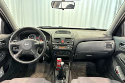 Valkoinen Nissan ALMERA 2004 kuva 12.