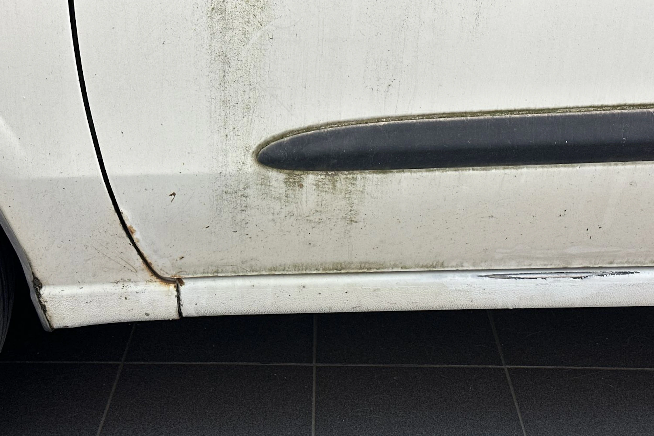 Valkoinen Nissan ALMERA 2004 kuva 22.