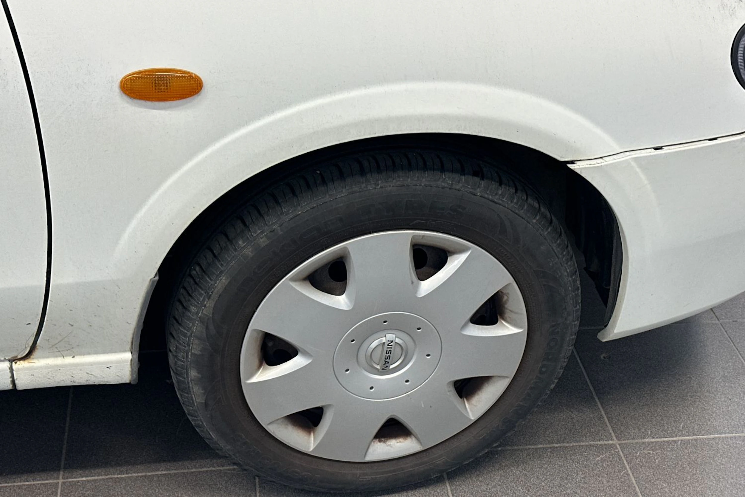 Valkoinen Nissan ALMERA 2004 kuva 24.