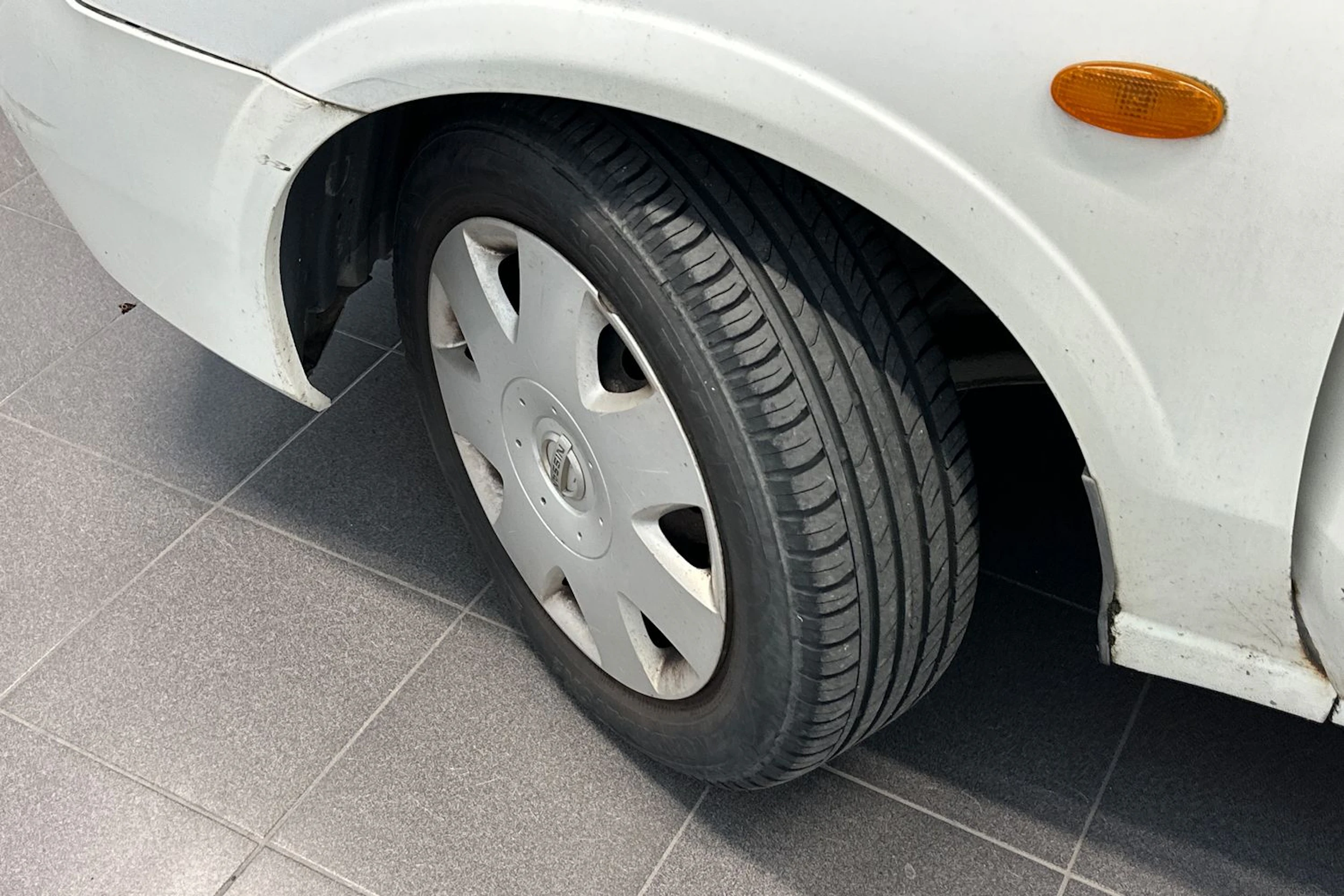 Valkoinen Nissan ALMERA 2004 kuva 25.