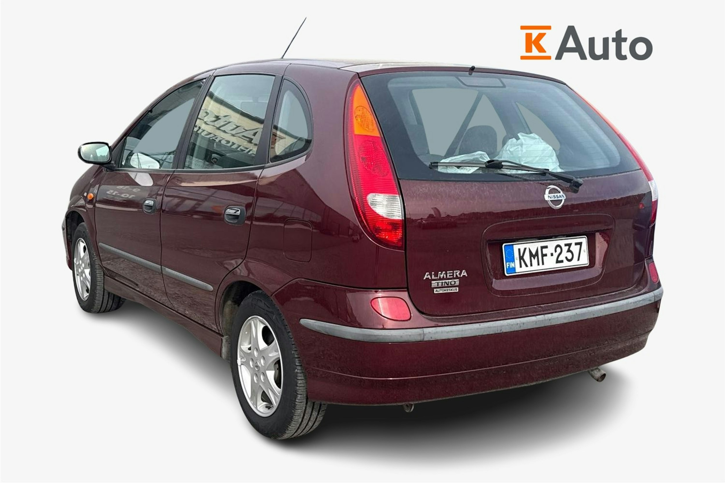 punainen Nissan Almera 2005 kuva 2.