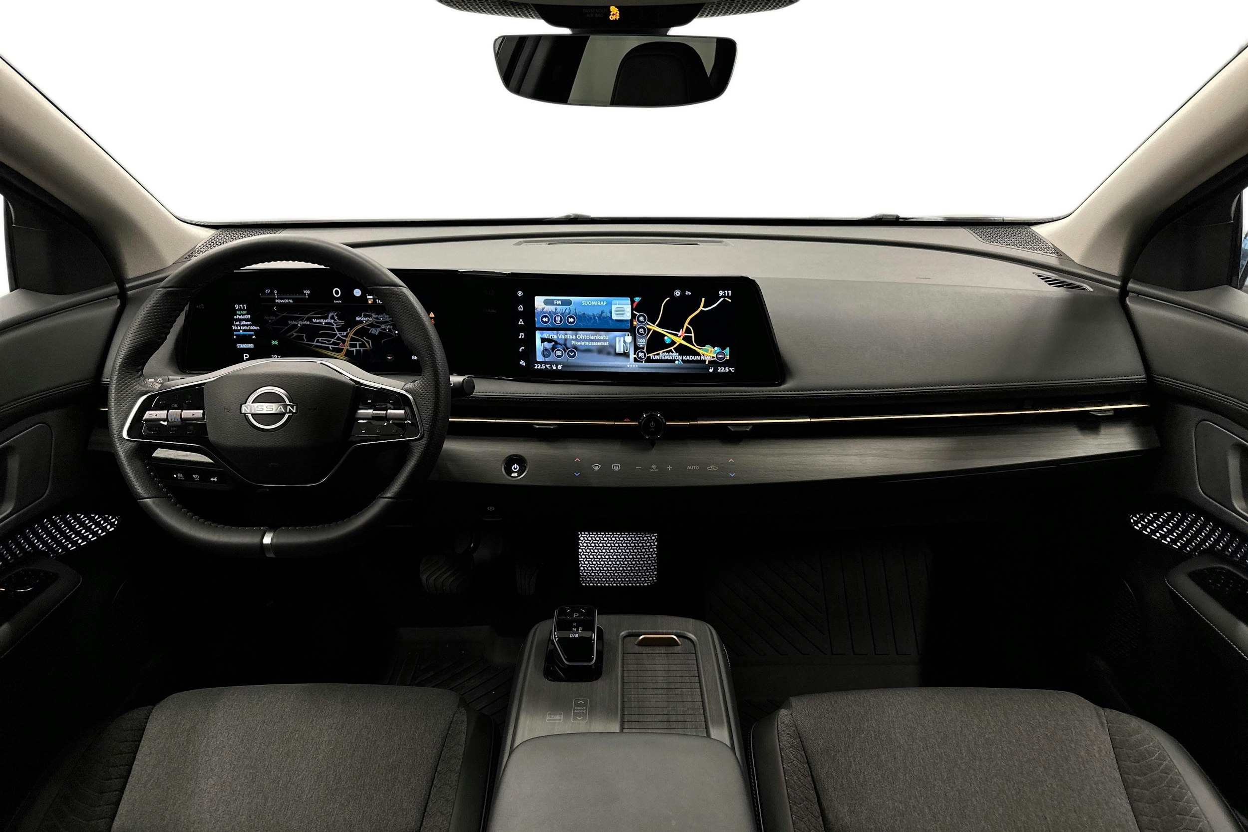 harmaa Nissan Ariya 2022 kuva 9.