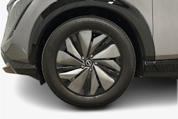 harmaa Nissan Ariya 2022 kuva 11.