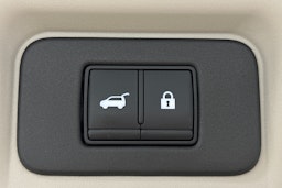 harmaa Nissan Ariya 2022 kuva 15.