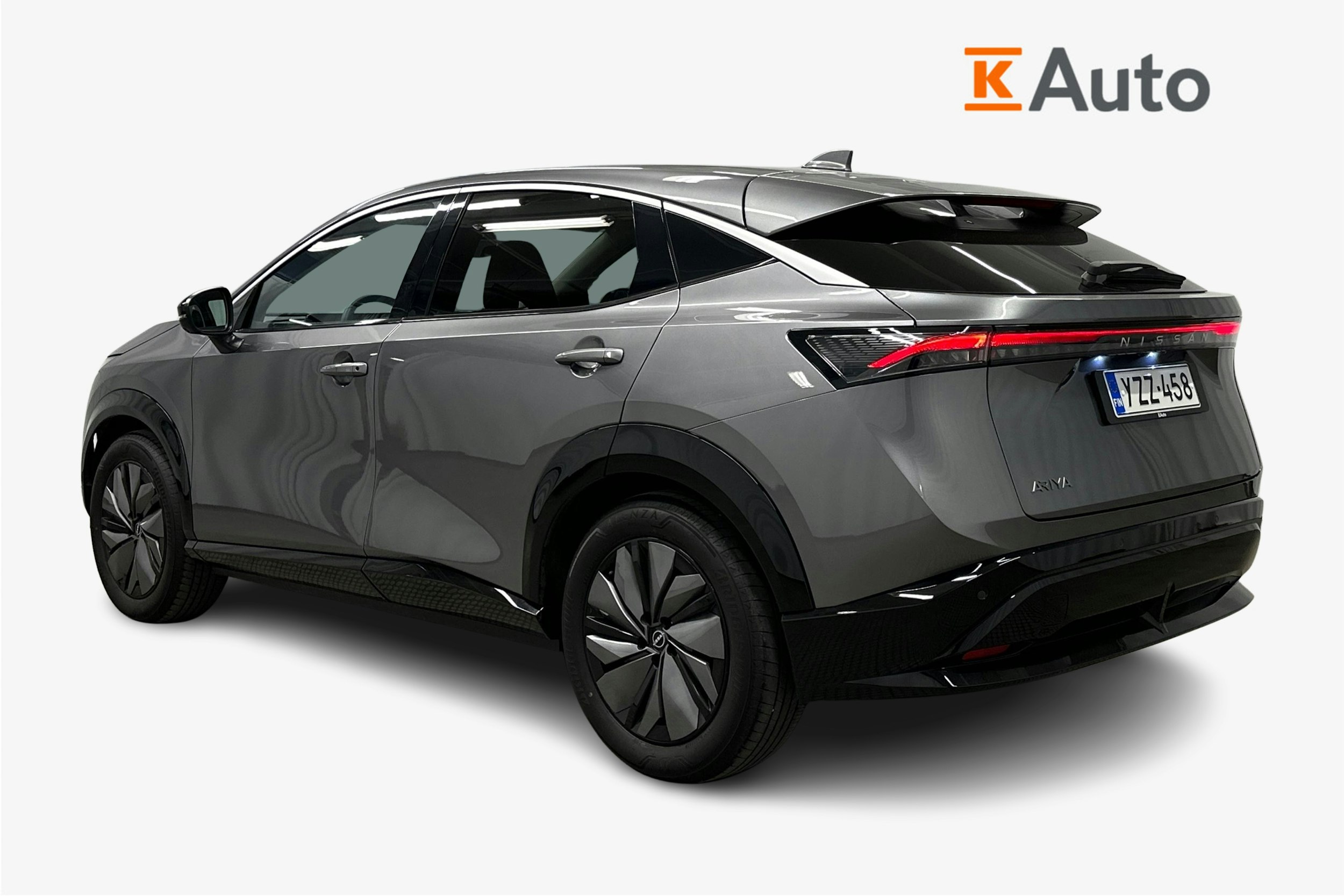 harmaa Nissan Ariya 2022 kuva 2.