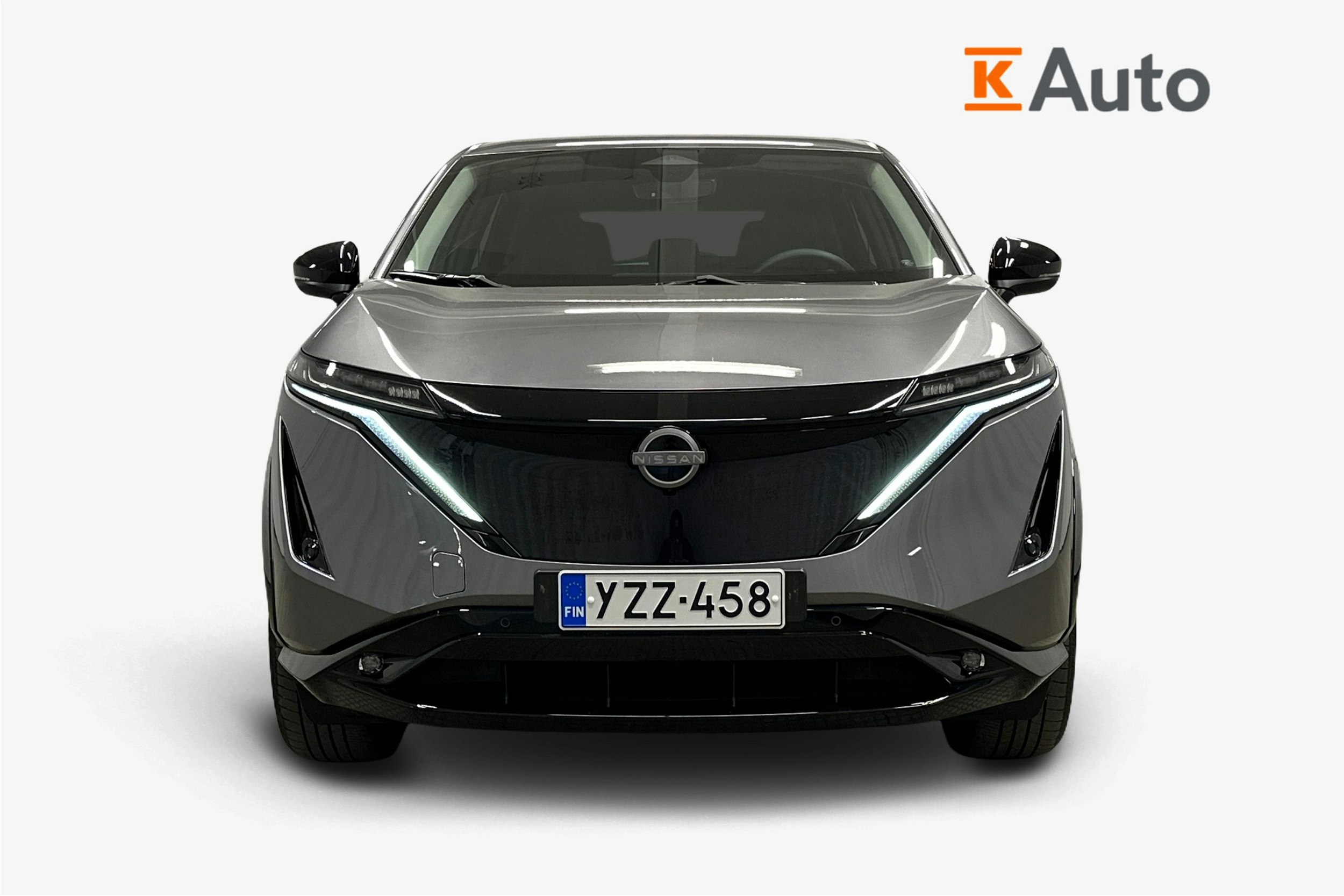 harmaa Nissan Ariya 2022 kuva 5.