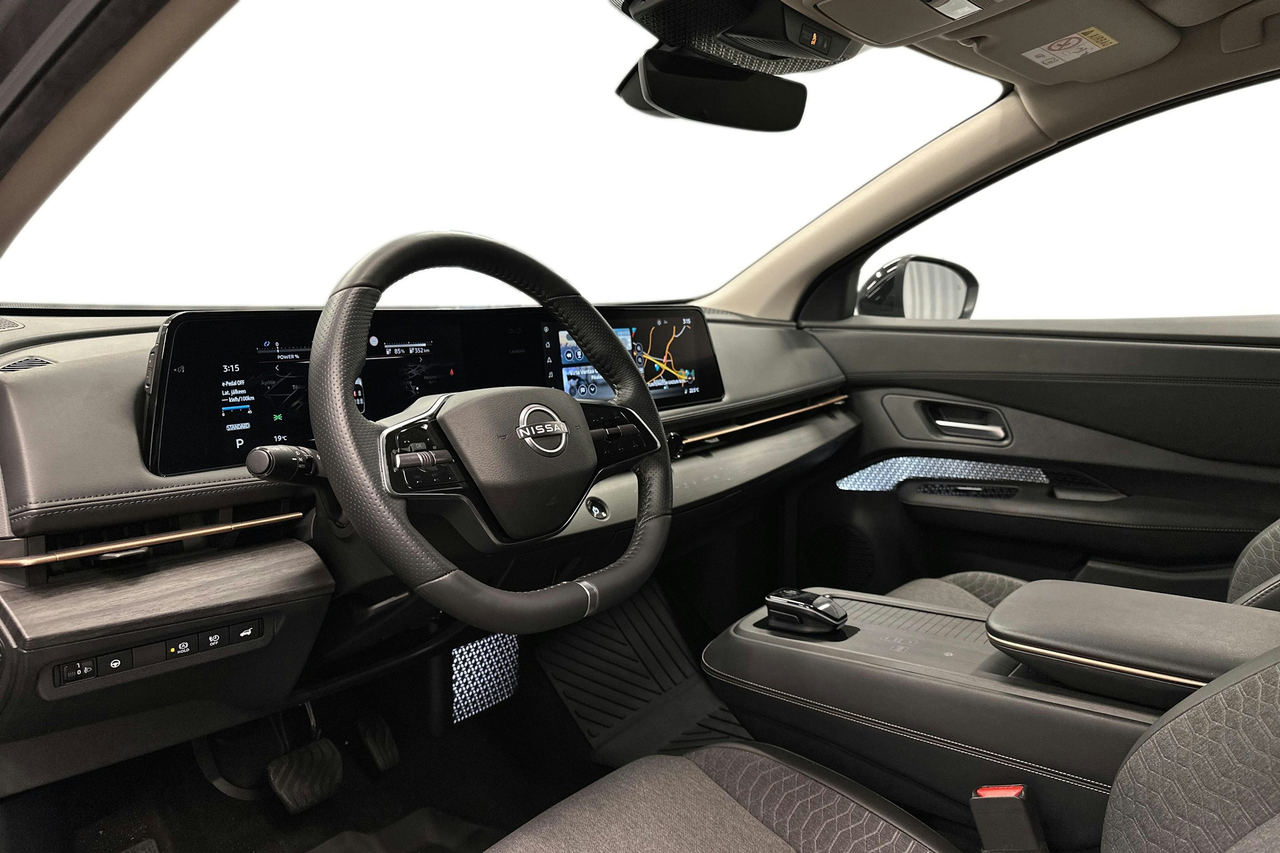 harmaa Nissan Ariya 2022 kuva 7.