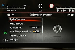 harmaa Nissan Ariya 2022 kuva 24.