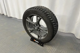 musta Nissan Ariya 2022 kuva 13.