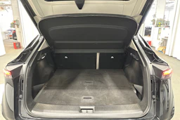 musta Nissan Ariya 2022 kuva 33.