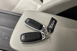 musta Nissan Ariya 2022 kuva 36.