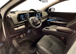 valkoinen Nissan Ariya 2023 kuva 4.