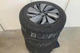 musta Nissan Ariya 2023 kuva 7.