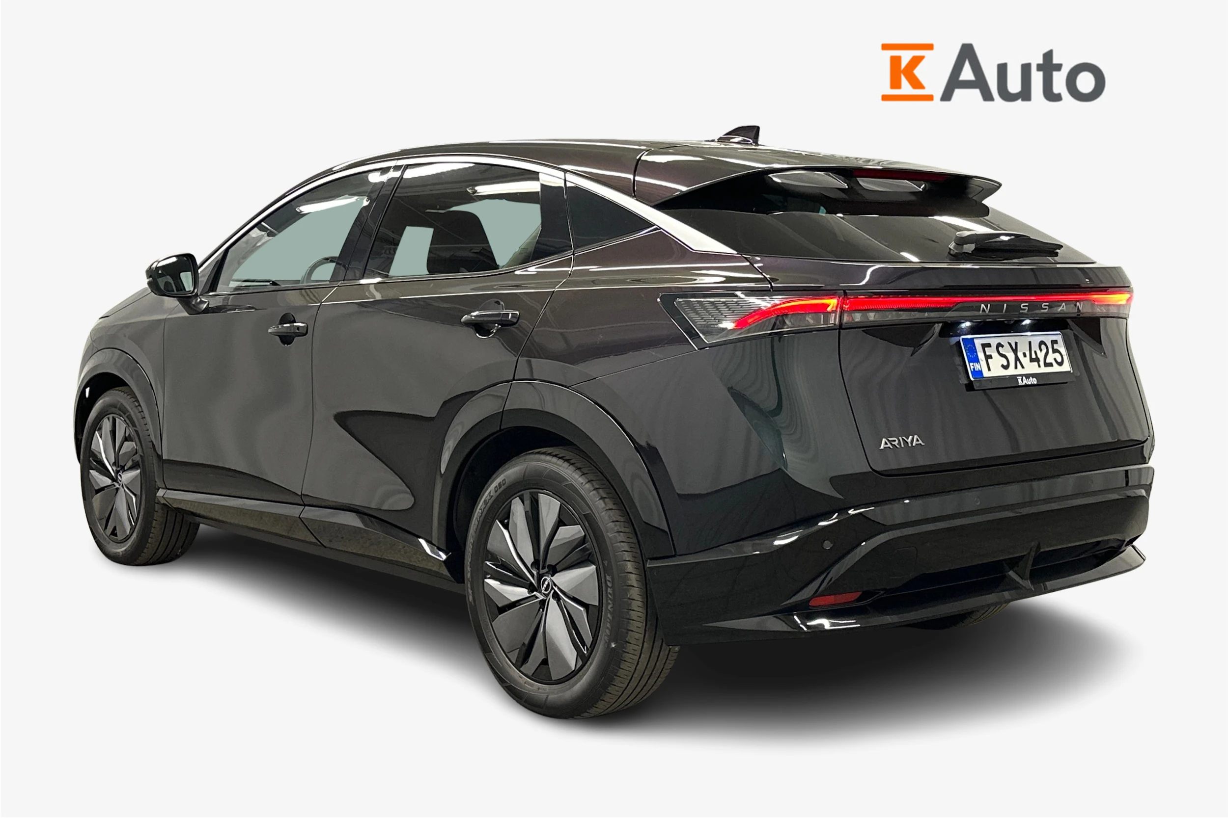 vihreä Nissan Ariya 2023 kuva 3.