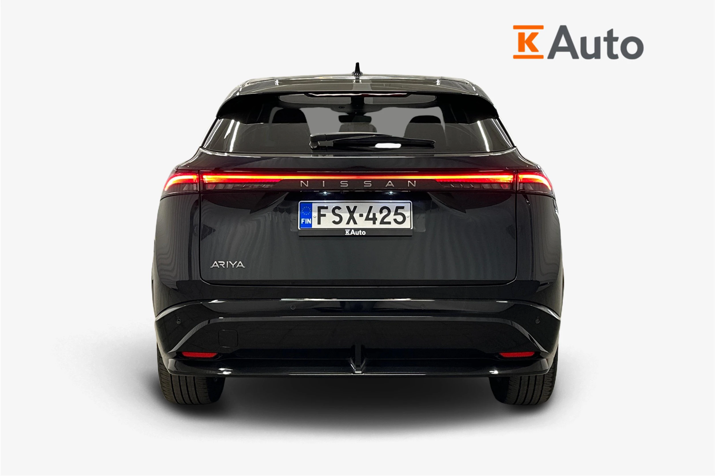 vihreä Nissan Ariya 2023 kuva 4.