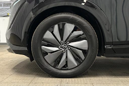 vihreä Nissan Ariya 2023 kuva 13.