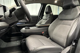 vihreä Nissan Ariya 2023 kuva 27.