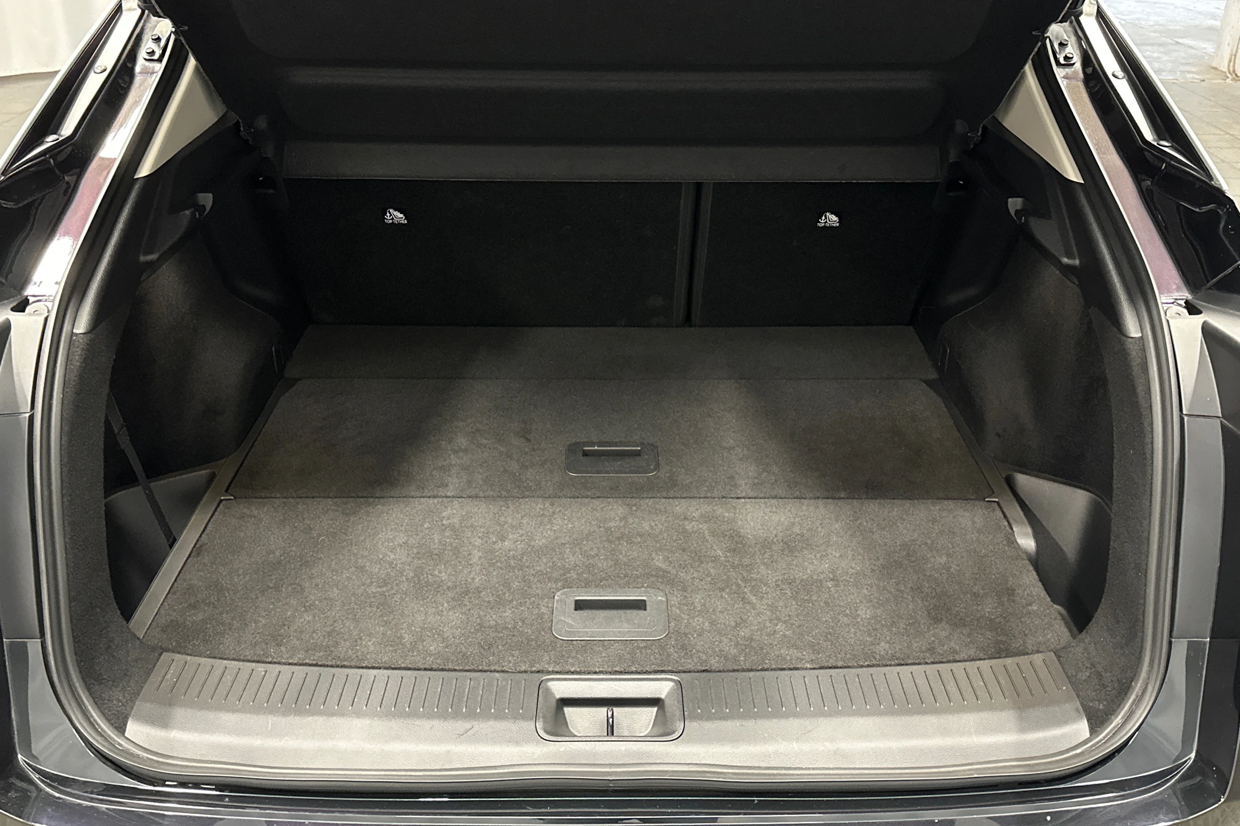 vihreä Nissan Ariya 2023 kuva 29.