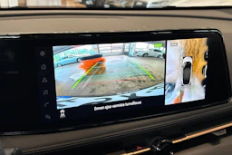 vihreä Nissan Ariya 2023 kuva 36.