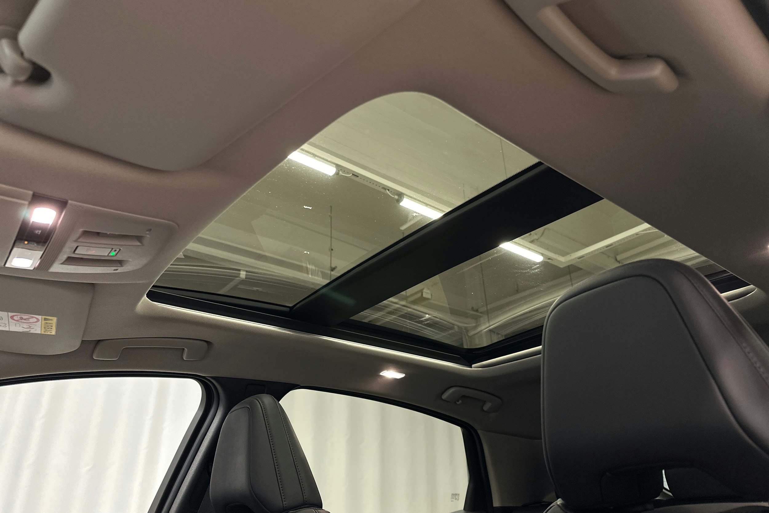 hopea Nissan Ariya 2023 kuva 27.