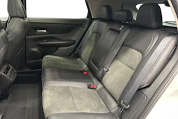 valkoinen Nissan Ariya 2023 kuva 8.
