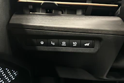 valkoinen Nissan Ariya 2023 kuva 14.
