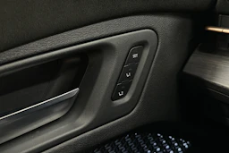 valkoinen Nissan Ariya 2023 kuva 16.