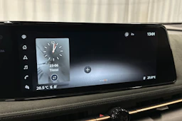 valkoinen Nissan Ariya 2023 kuva 20.