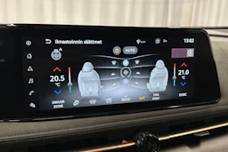 valkoinen Nissan Ariya 2023 kuva 26.