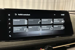 valkoinen Nissan Ariya 2023 kuva 27.
