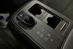 valkoinen Nissan Ariya 2023 kuva 31.