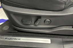 valkoinen Nissan Ariya 2023 kuva 34.