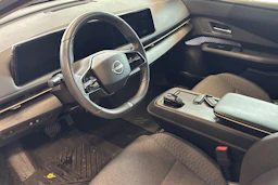 monivär. Nissan Ariya 2024 kuva 3.