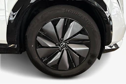 monivär. Nissan Ariya 2024 kuva 9.