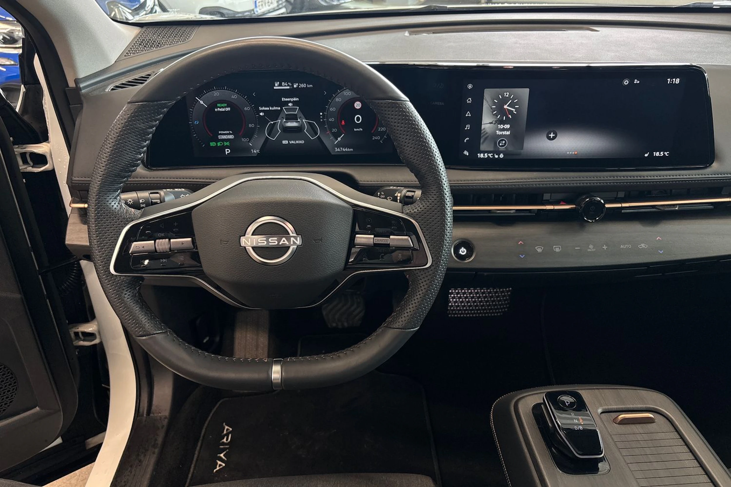 monivär. Nissan Ariya 2024 kuva 33.